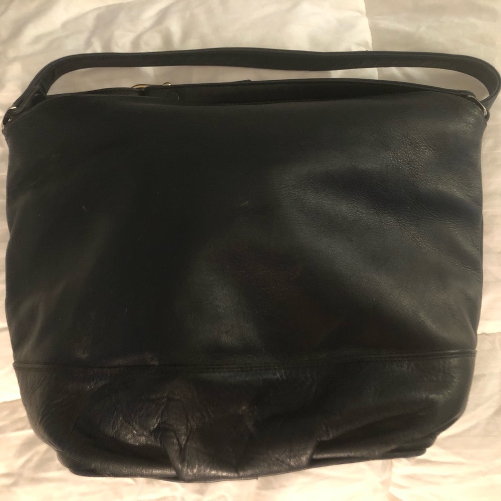 No label black Leather Shoulder Bag medium bucket